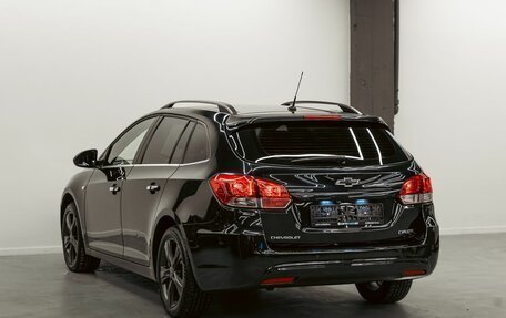 Chevrolet Cruze II, 2014 год, 995 000 рублей, 4 фотография