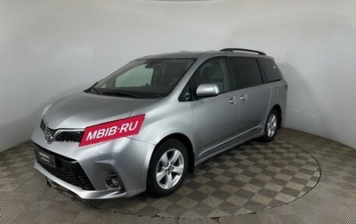 Toyota Sienna III, 2018 год, 2 950 000 рублей, 1 фотография