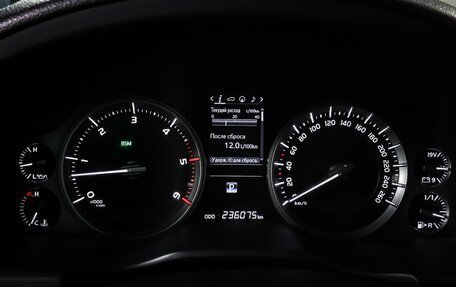 Toyota Land Cruiser 200, 2015 год, 4 900 000 рублей, 16 фотография