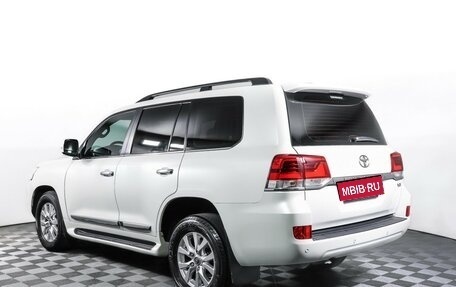 Toyota Land Cruiser 200, 2015 год, 4 900 000 рублей, 7 фотография