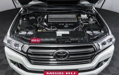 Toyota Land Cruiser 200, 2015 год, 4 900 000 рублей, 9 фотография