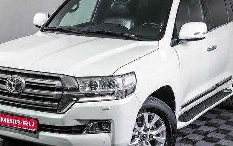 Toyota Land Cruiser 200, 2015 год, 4 900 000 рублей, 27 фотография