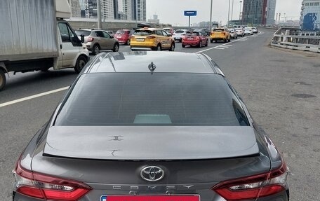 Toyota Camry, 2021 год, 2 500 000 рублей, 5 фотография