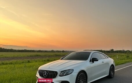 Mercedes-Benz E-Класс, 2017 год, 2 900 000 рублей, 11 фотография