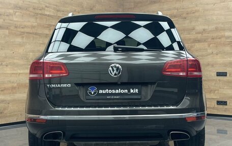 Volkswagen Touareg III, 2015 год, 2 599 000 рублей, 3 фотография