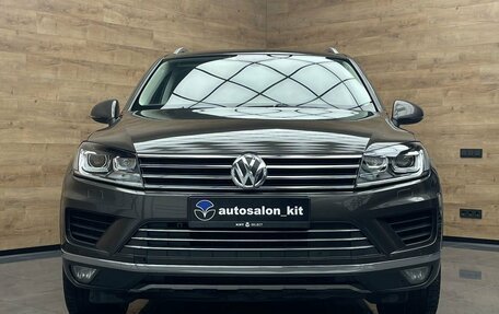Volkswagen Touareg III, 2015 год, 2 599 000 рублей, 2 фотография