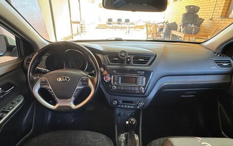 KIA Rio III рестайлинг, 2017 год, 1 320 000 рублей, 10 фотография