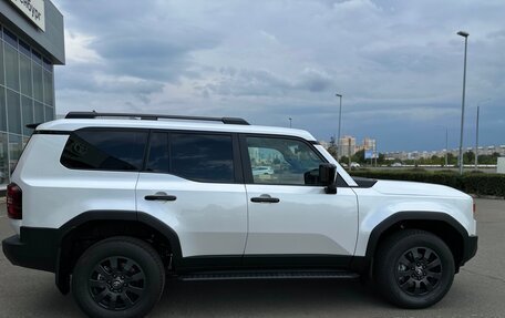 Toyota Land Cruiser Prado, 2024 год, 12 220 000 рублей, 5 фотография
