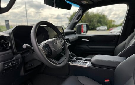 Toyota Land Cruiser Prado, 2024 год, 12 220 000 рублей, 13 фотография