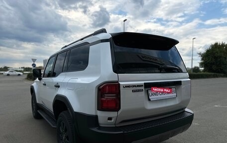 Toyota Land Cruiser Prado, 2024 год, 12 220 000 рублей, 7 фотография
