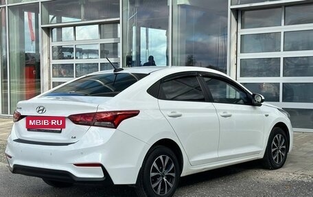 Hyundai Solaris II рестайлинг, 2017 год, 1 150 000 рублей, 4 фотография