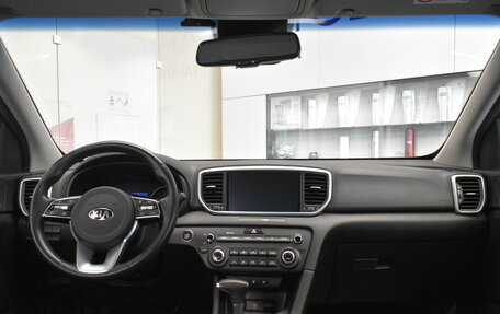 KIA Sportage IV рестайлинг, 2021 год, 2 599 000 рублей, 9 фотография
