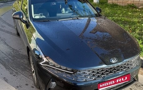 KIA K5, 2021 год, 2 400 000 рублей, 3 фотография