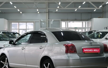 Toyota Avensis III рестайлинг, 2005 год, 729 000 рублей, 5 фотография