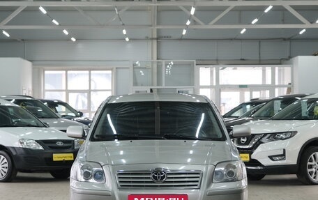 Toyota Avensis III рестайлинг, 2005 год, 729 000 рублей, 3 фотография