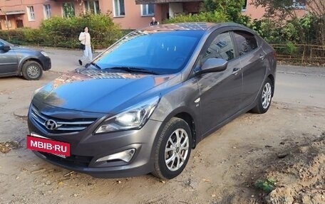 Hyundai Solaris II рестайлинг, 2016 год, 1 150 000 рублей, 2 фотография