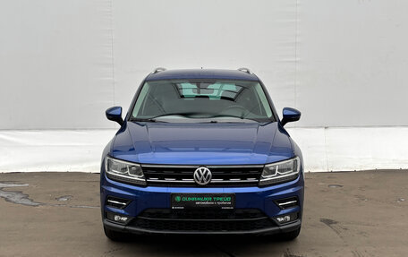 Volkswagen Tiguan II, 2018 год, 2 280 000 рублей, 2 фотография