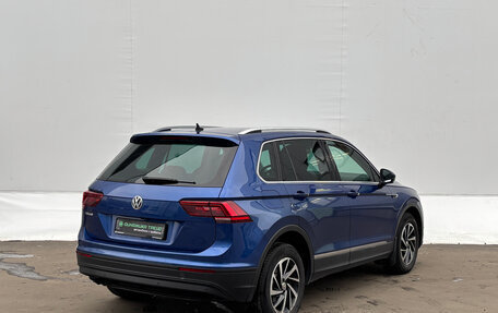 Volkswagen Tiguan II, 2018 год, 2 280 000 рублей, 5 фотография