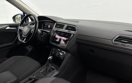 Volkswagen Tiguan II, 2018 год, 2 280 000 рублей, 9 фотография