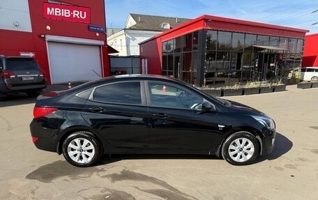 Hyundai Solaris II рестайлинг, 2016 год, 1 150 000 рублей, 3 фотография