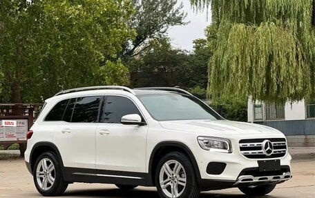 Mercedes-Benz GLB, 2021 год, 2 393 000 рублей, 3 фотография