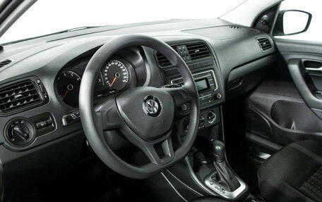 Volkswagen Polo VI (EU Market), 2018 год, 1 699 700 рублей, 11 фотография