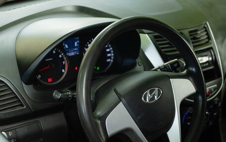 Hyundai Solaris II рестайлинг, 2011 год, 520 000 рублей, 8 фотография