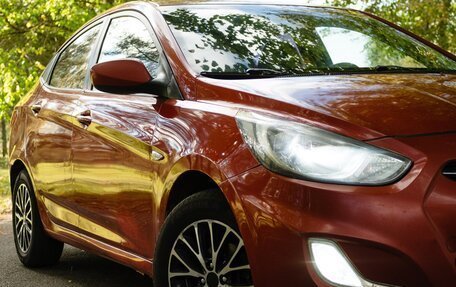 Hyundai Solaris II рестайлинг, 2011 год, 520 000 рублей, 6 фотография