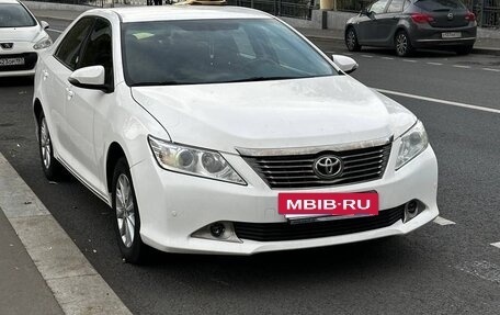 Toyota Camry, 2012 год, 1 500 000 рублей, 10 фотография