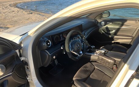 Mercedes-Benz E-Класс, 2016 год, 2 900 000 рублей, 7 фотография