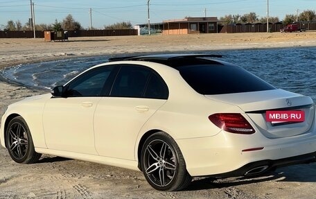 Mercedes-Benz E-Класс, 2016 год, 2 900 000 рублей, 4 фотография