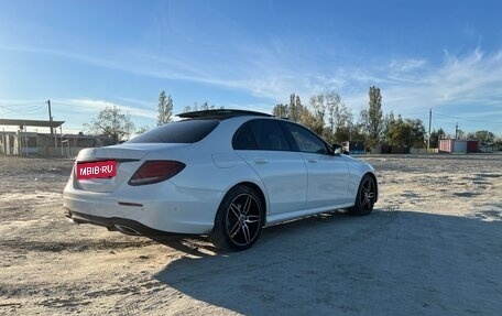 Mercedes-Benz E-Класс, 2016 год, 2 900 000 рублей, 3 фотография