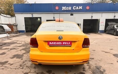 Volkswagen Polo VI (EU Market), 2016 год, 390 000 рублей, 2 фотография
