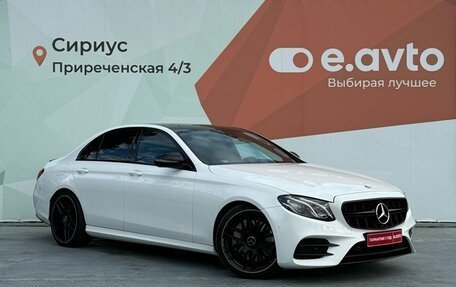Mercedes-Benz E-Класс, 2018 год, 3 500 000 рублей, 3 фотография