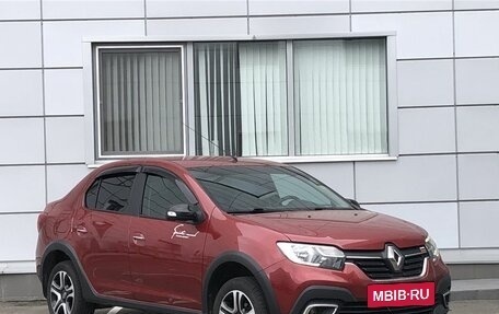 Renault Logan II, 2018 год, 969 000 рублей, 3 фотография