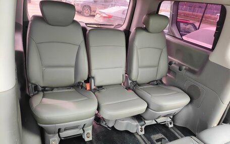 Hyundai Grand Starex Grand Starex I рестайлинг 2, 2013 год, 1 450 000 рублей, 10 фотография