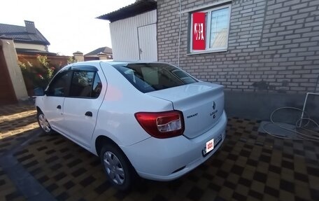 Renault Logan II, 2015 год, 450 000 рублей, 4 фотография