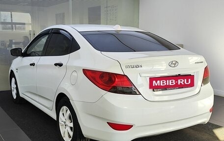 Hyundai Solaris II рестайлинг, 2013 год, 630 000 рублей, 8 фотография