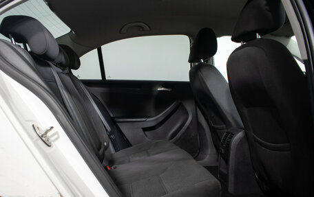 Volkswagen Jetta VI, 2014 год, 750 000 рублей, 10 фотография