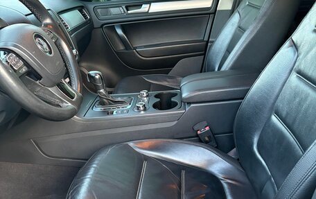 Volkswagen Touareg III, 2012 год, 1 890 000 рублей, 10 фотография