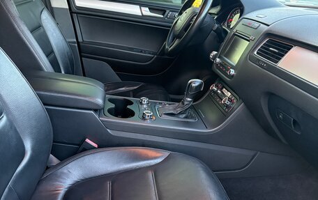 Volkswagen Touareg III, 2012 год, 1 890 000 рублей, 16 фотография