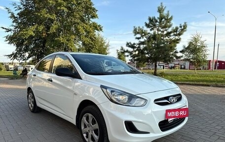 Hyundai Solaris II рестайлинг, 2013 год, 700 000 рублей, 7 фотография