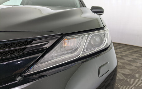 Toyota Camry, 2019 год, 2 850 000 рублей, 11 фотография