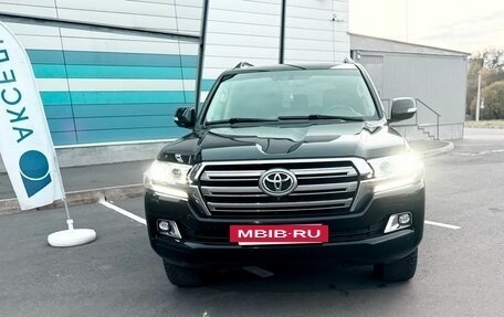 Toyota Land Cruiser 200, 2020 год, 8 500 000 рублей, 3 фотография