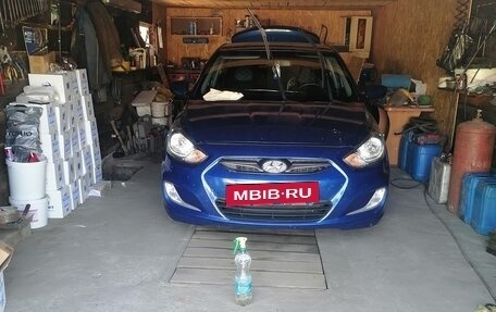 Hyundai Solaris II рестайлинг, 2013 год, 880 000 рублей, 6 фотография