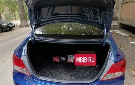 Hyundai Solaris II рестайлинг, 2013 год, 880 000 рублей, 2 фотография