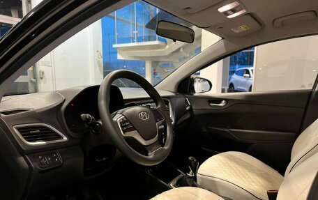 Hyundai Solaris II рестайлинг, 2018 год, 1 320 000 рублей, 22 фотография