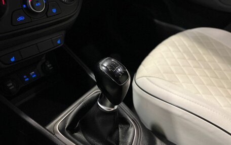 Hyundai Solaris II рестайлинг, 2018 год, 1 320 000 рублей, 28 фотография