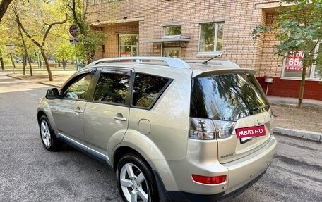 Mitsubishi Outlander III рестайлинг 3, 2008 год, 1 085 000 рублей, 5 фотография