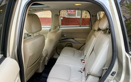 Mitsubishi Outlander III рестайлинг 3, 2008 год, 1 085 000 рублей, 15 фотография
